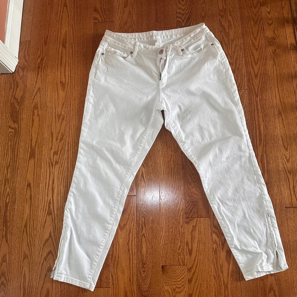 Ann Taylor Loft White Curvy Skinny Ankle Jeans Size 30/10 Side Zip Hem Pants